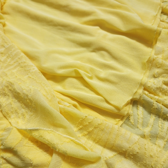 NEW Cativa Vibrant Yellow Tiered Dress Lace Floral Size Small Romantic Babydoll - Picture 14 of 16